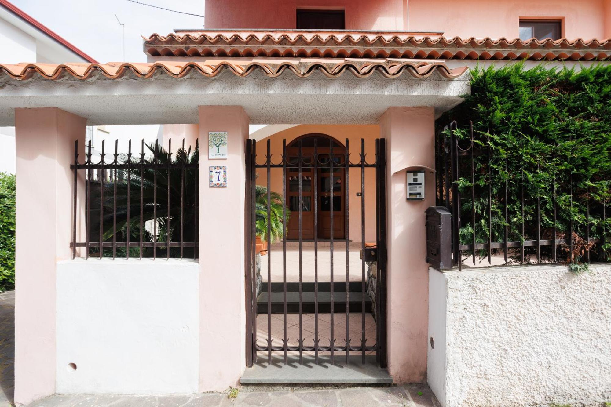 The Lemon Tree House Appartement Scalea Buitenkant foto